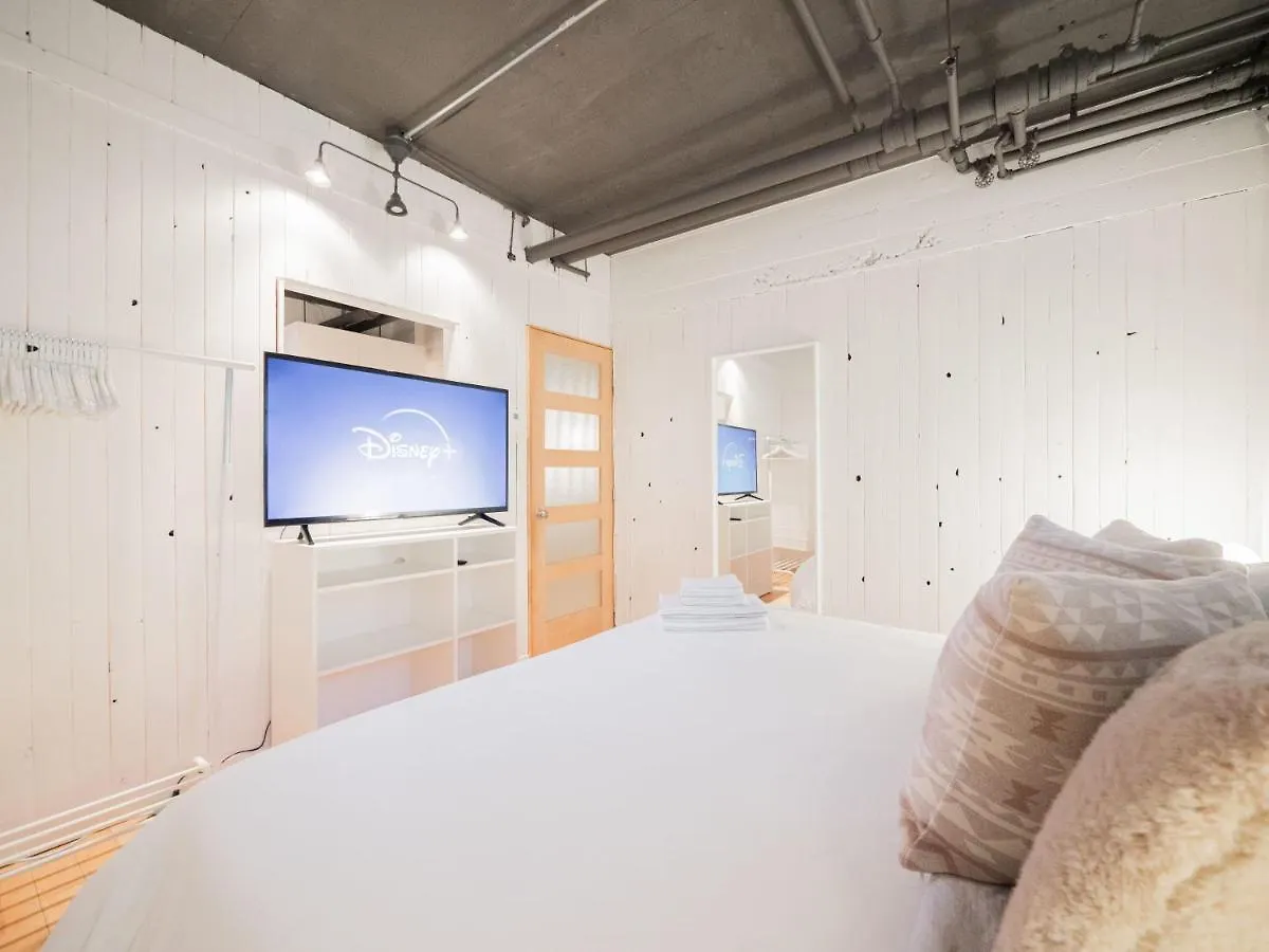 Newly Renovated 2Br Apt In Westmount De Storebror Montreal 0*,  Canada
